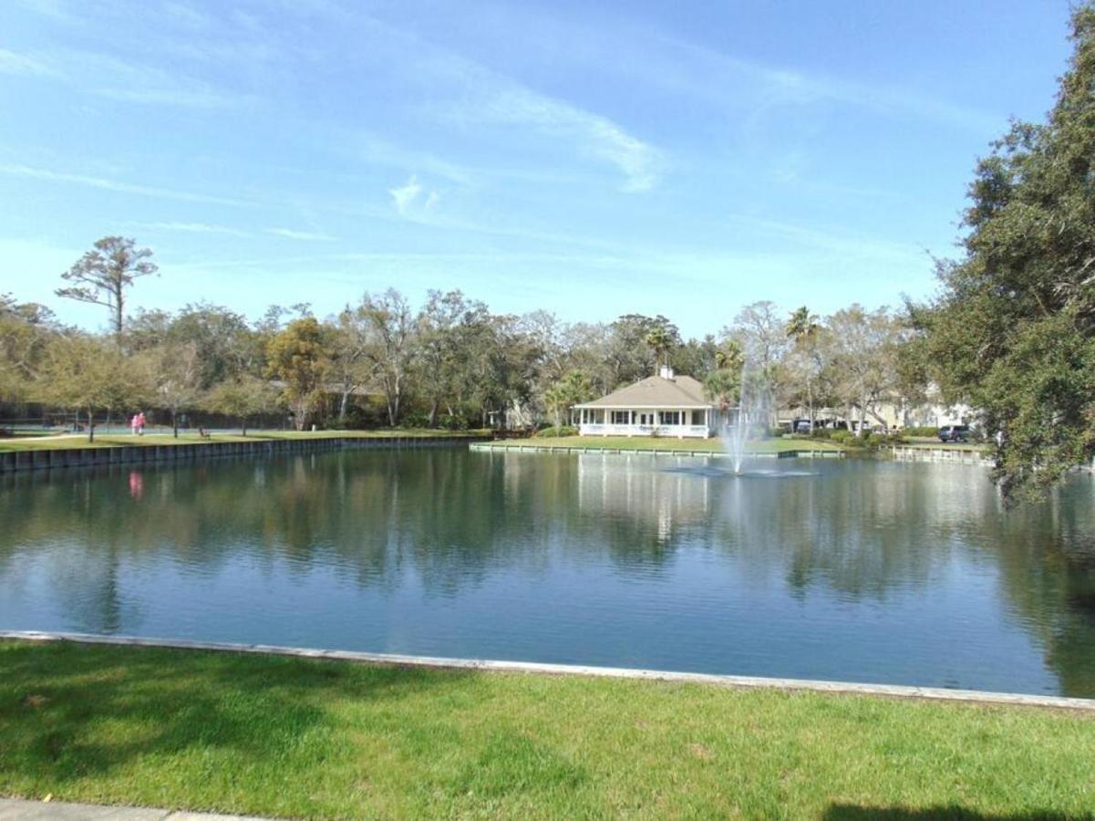 W2 Ocean Walk Resort Upstairs 2 Bed King And Two Twins Next To Back Pool St. Simons Island ภายนอก รูปภาพ